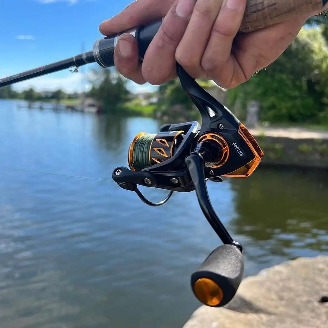 Reel - RR 1000 spin reel. Salt protected. 4+1 bearing. Spare spool + b